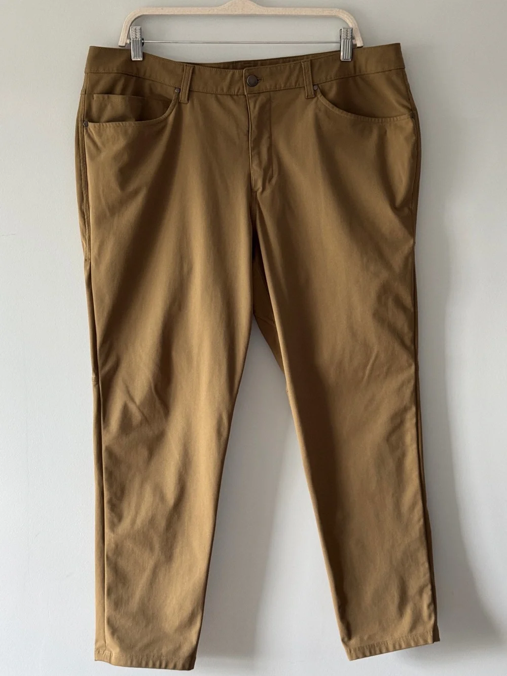 Lululemon ABC 5-Pocket Pants Mens Sz 38